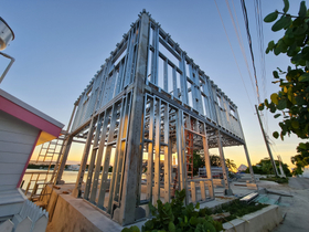 Bauhu modular home assembly in Elbow Cay, Bahamas