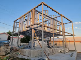 Bauhu modular home assembly in Elbow Cay, Bahamas